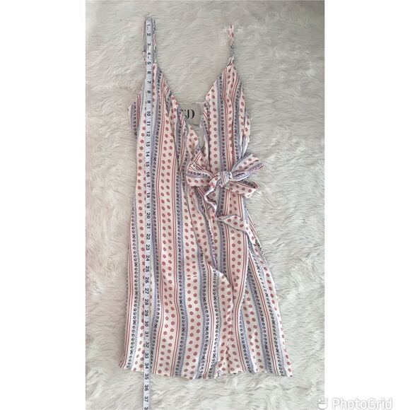 JETSET DIARIES Mini Wrap Dress Floral Print Spaghetti Strap Cream Medium New - Picture 11 of 12
